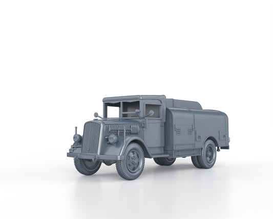 OPEL BLITZ TANKER (hollow)